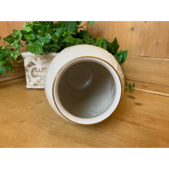Elegant Porcelain Vase | Vintage Lenox | Ivory + Gold Trim | Raised Relief Flowe - Picture 7 of 8